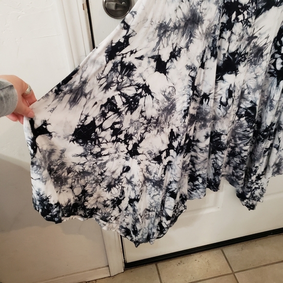 Torrid Black, Gray and White Tye-dye Asymmetrical Sundress - Picture 2 of 6